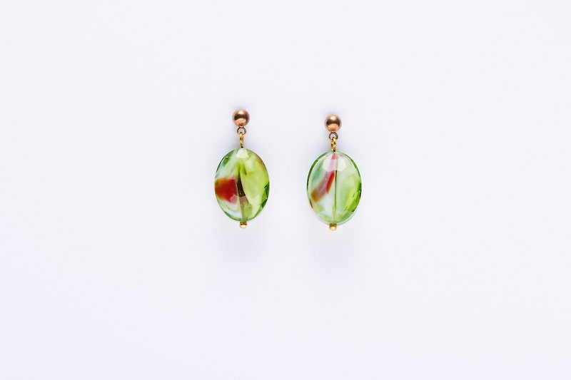 一抹红梨耳环 - 耳环/耳夹 - 琉璃 绿色