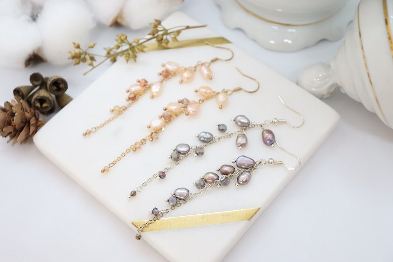Freshwater Pearls & Crystals Cluster Long 925 Silver Hook Earrings - 耳环/耳夹 - 珍珠 