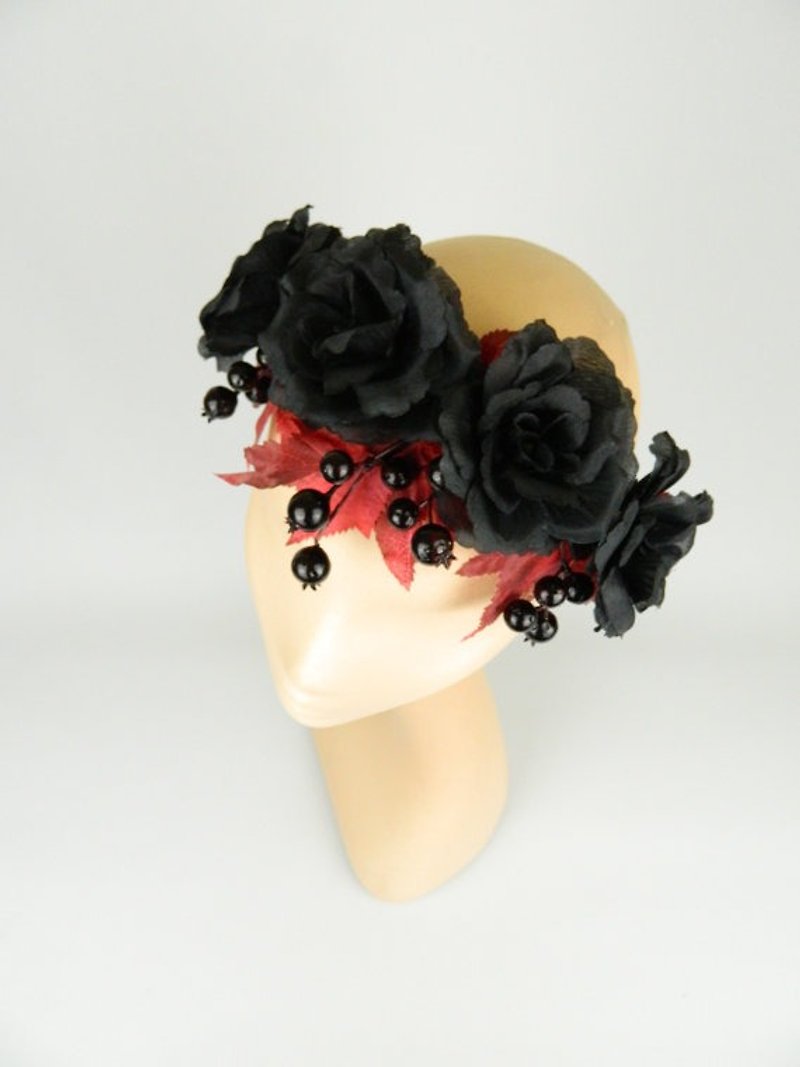 Flower Crown Garland Statement Headpiece with Black Roses, Berries and Leaves, Gothic, Woodland, Burlesque, Rockabilly Bridal Hair Accessory - 发饰 - 其他材质 黑色