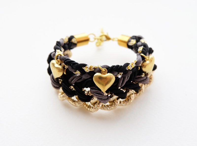 Black braided gold chain bracelet with brass heart charm - 手链/手环 - 其他材质 黑色