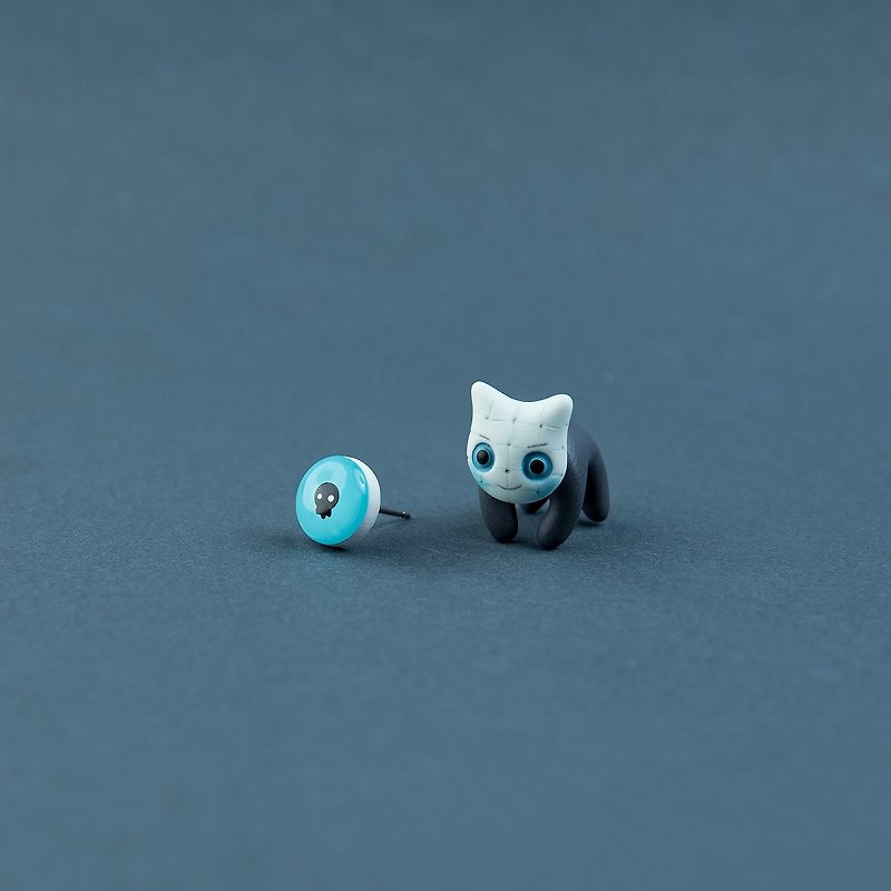 Pinhead Cat - Polymer Clay Earrings, Handmade&Handpaited Catlover Gift - 耳环/耳夹 - 粘土 蓝色