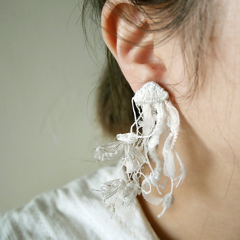 【山水母】手工刺绣纱线耳环  | 针式 - 耳环/耳夹 - 绣线 多色
