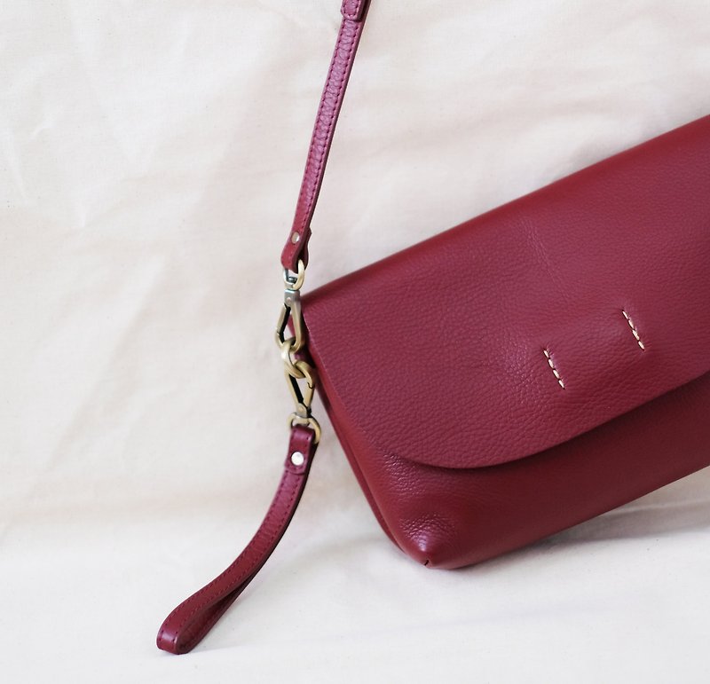 ABBIE - Burgundy red  / Minimal crossbody leather bag-genuine chamois leather - 后背包/双肩包 - 真皮 红色