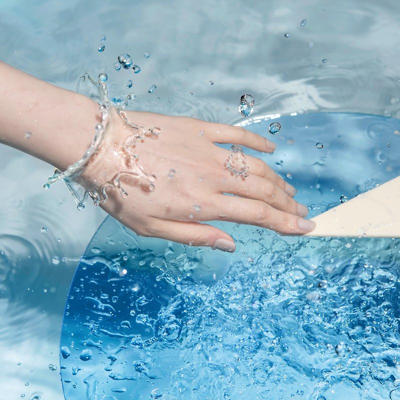 Splash Ring 透明拨水型戒指 - 戒指 - 压克力 白色