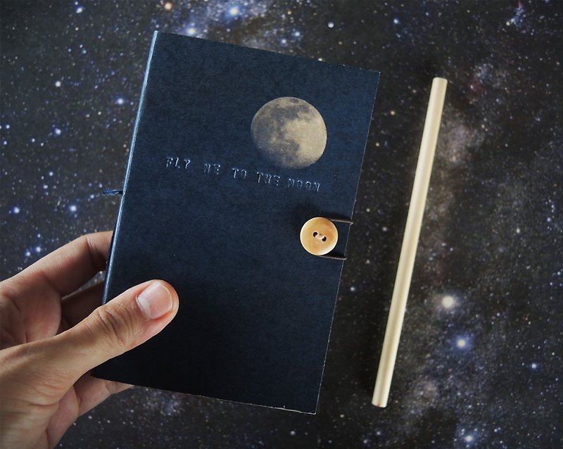 Destination MOON   Notebook A6  ( ~ 9 x 13 CM ) Moon shadow Notebook, Travelers notebook, Personalized notebook, Custom notebook, A6 notebook - 笔记本/手帐 - 纸 黑色