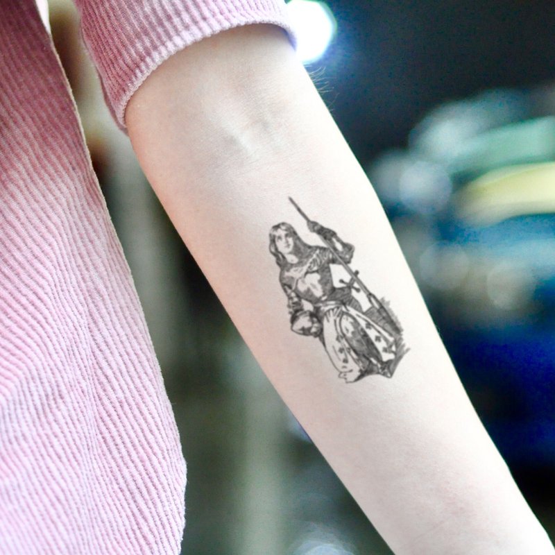OhMyTat 圣女贞德 Joan of Arc 刺青图案纹身贴纸 (2 张) - 纹身贴 - 纸 黑色