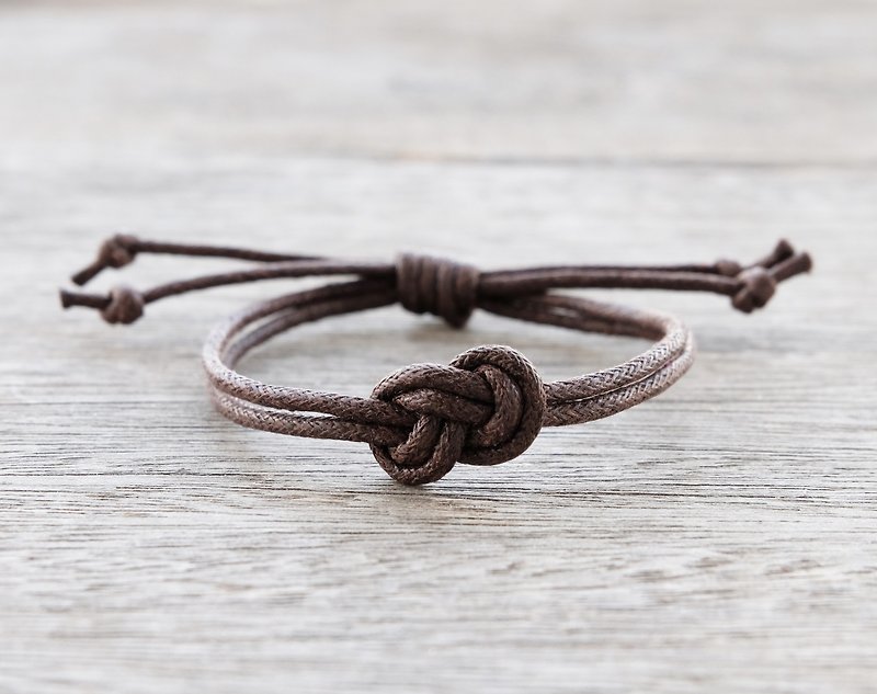 Infinity bracelet , waxed cotton cord bracelet in dark brown - 手链/手环 - 棉．麻 咖啡色