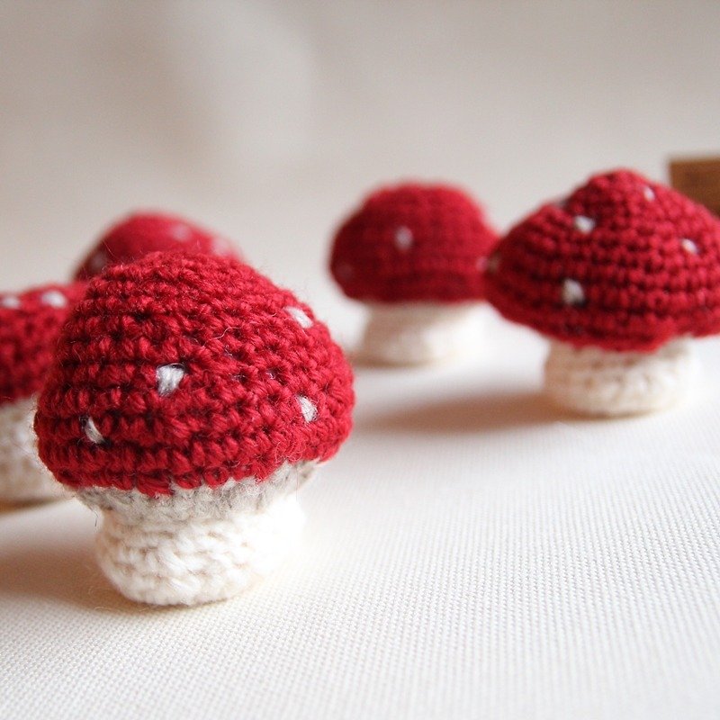 毛线香菇, 斑点小红菇, 红色蕈菇 - 摆饰 - 聚酯纤维 红色