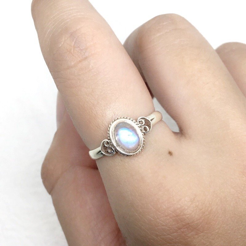 月光石925纯银心形设计戒指 尼泊尔手工镶嵌制作 - 戒指 - 宝石 蓝色