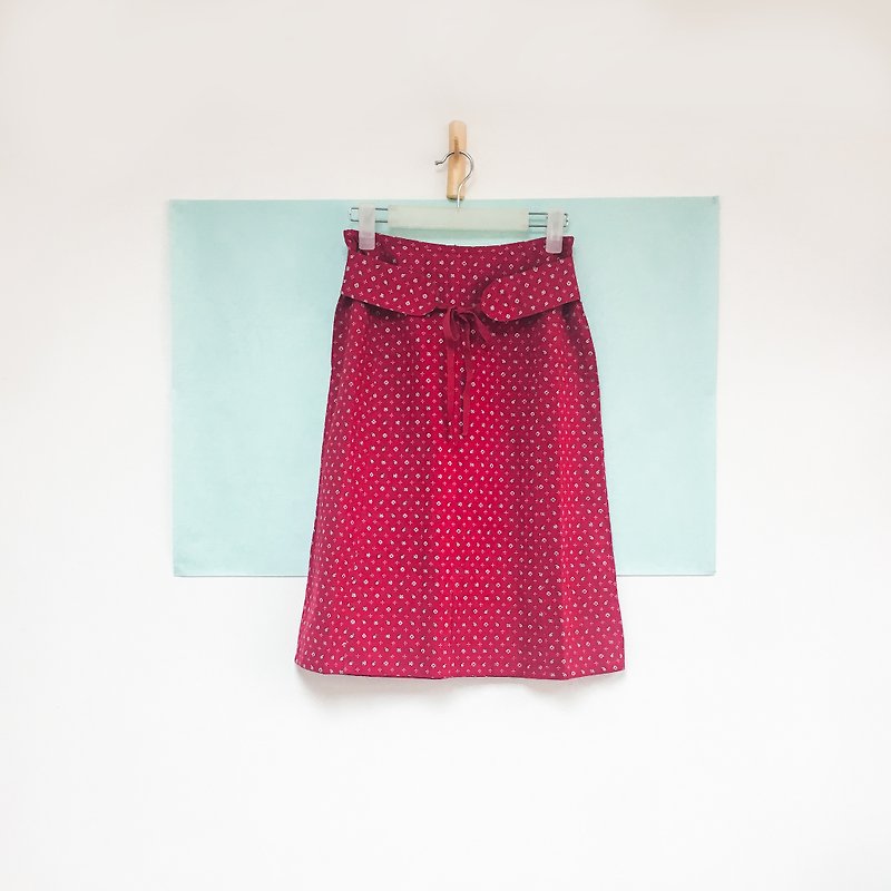古着半裙/ 草莓红小纹假腰封膝上半裙 - 裙子 - 棉．麻 红色