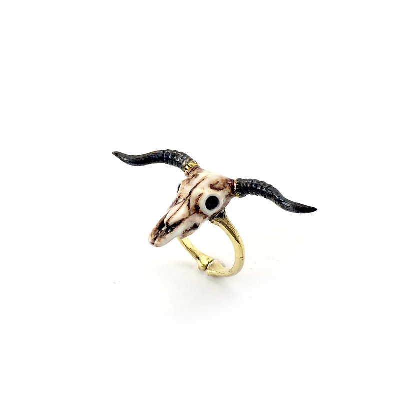 Zodiac Bull skull ring is for Taurus in Brass and Realistic color ,Rocker jewelry ,Skull jewelry,Biker jewelry - 戒指 - 其他金属 金色