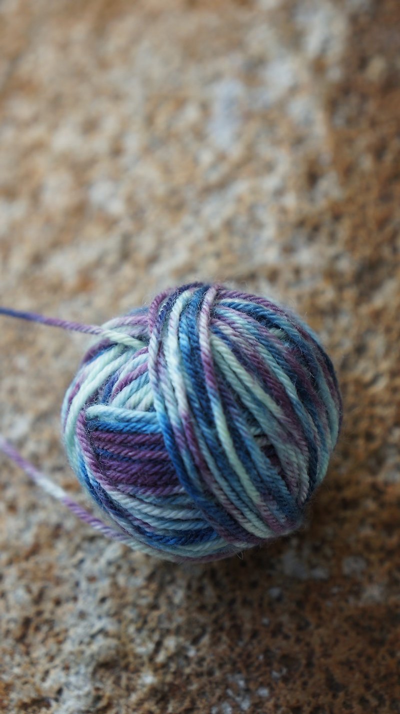 手染线。礁岩 - 编织/刺绣/羊毛毡/裁缝 - 羊毛 蓝色