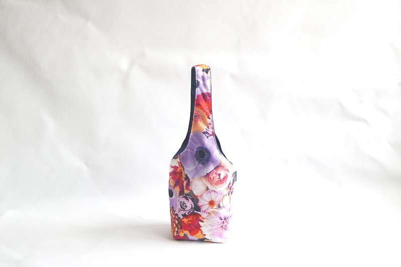 MaryWil双面环保杯套饮料提袋-夏日紫花 - 随行杯提袋/水壶袋 - 纸 多色