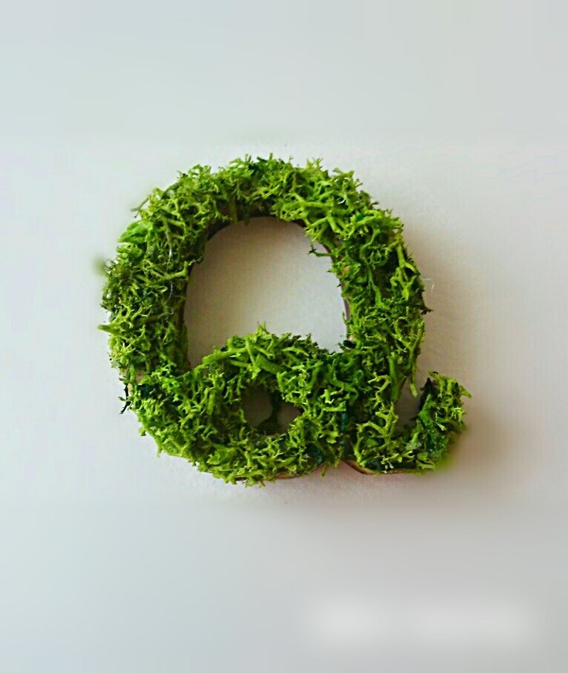 木製アルファベットオブジェ(モス)5cm/Q×1点 - 摆饰 - 木头 绿色