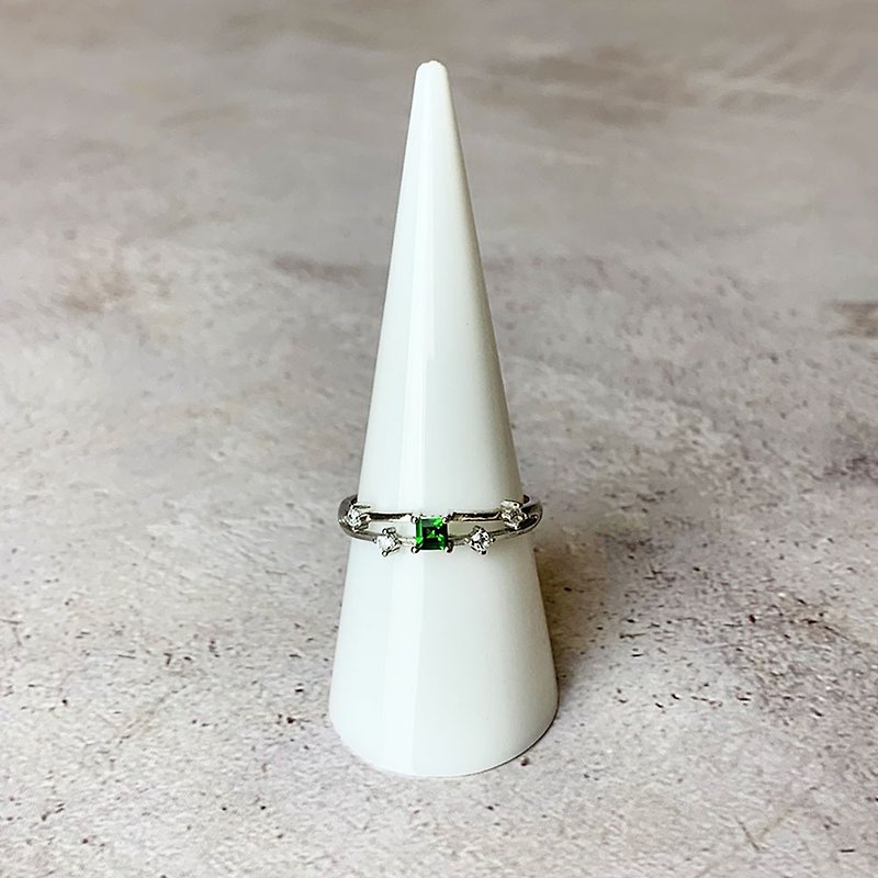 |镶嵌珠宝|透辉石 镶嵌宝石四爪方形花边戒指 一物一图 - 戒指 - 宝石 绿色