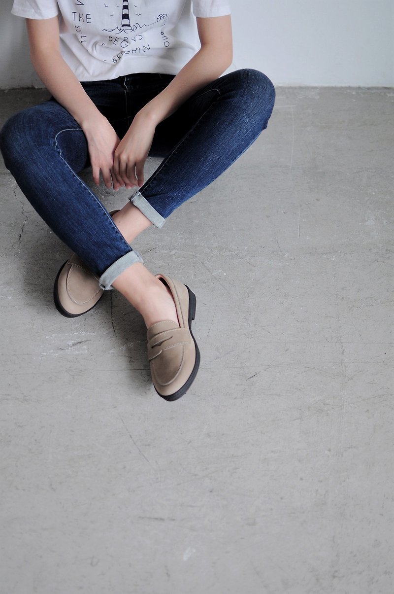 灰色__牛巴戈乐福便鞋 A1617 (灰、棕、深蓝、咖啡 4色) - 女款牛津鞋/乐福鞋 - 真皮 灰色