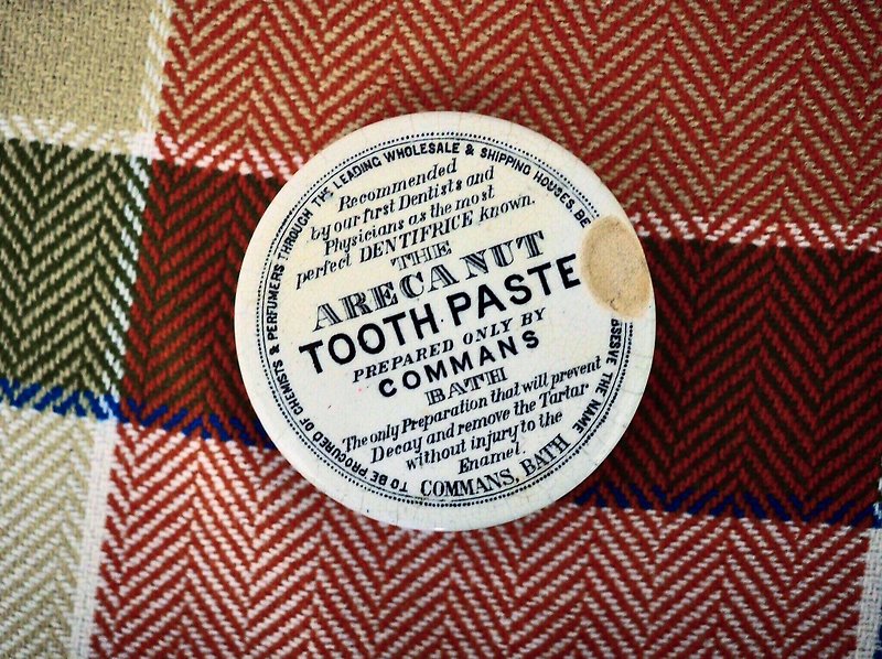 英国百年古董牙膏盖收藏 A款 - 摆饰 - 陶 