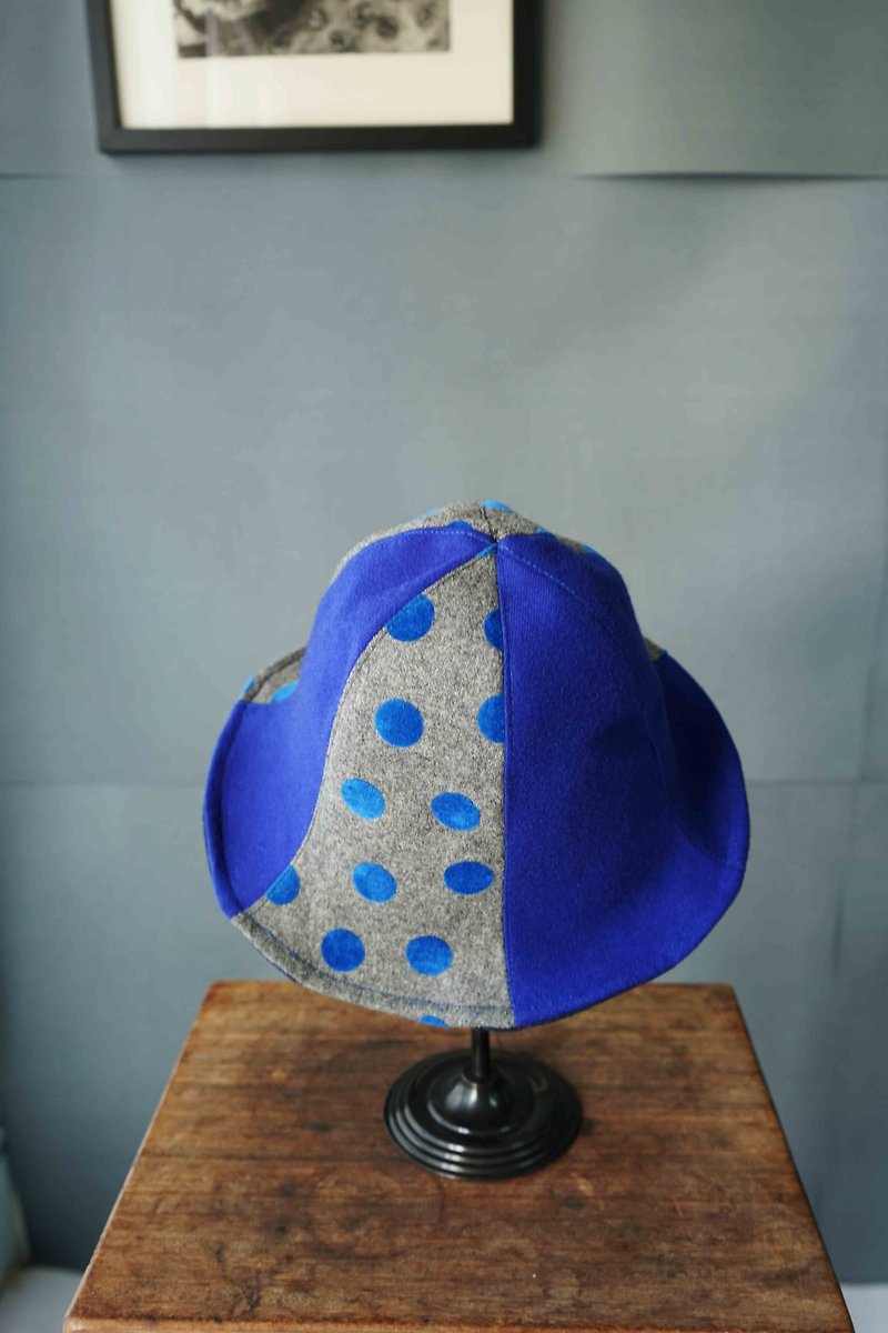 设计手作-毛料宝蓝圆点拼接山丘帽渔夫帽 - 帽子 - 羊毛 蓝色