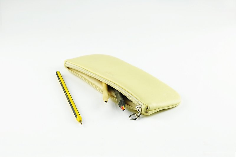 【换季特卖】防水PU皮革笔袋 文具袋 收纳包 浅黄色 - 铅笔盒/笔袋 - 人造皮革 黄色