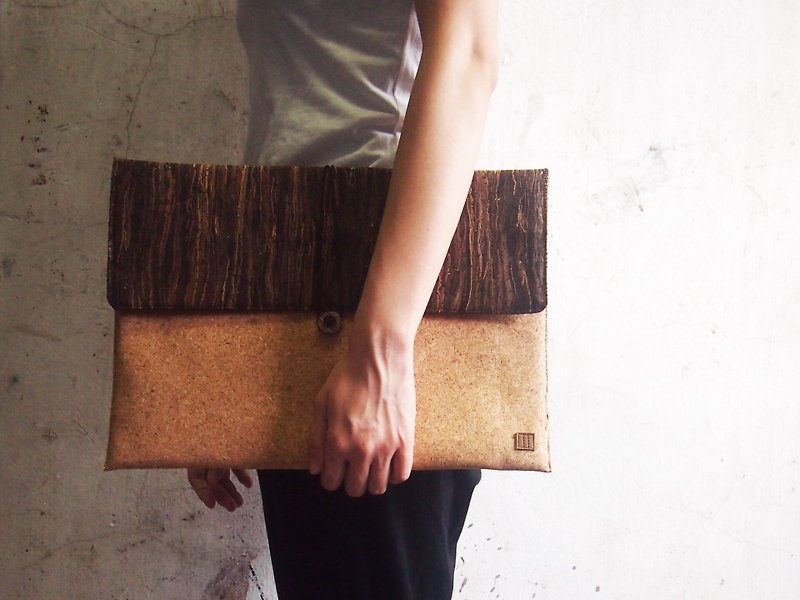 Paralife 订制 软木 木纹 笔电 平板计算机套袋包 11.1吋-15吋 - 平板/电脑保护壳 - 木头 咖啡色