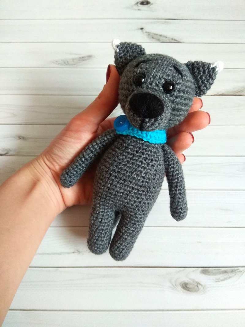 Crochet Wolf Toy, Soft wolf toy - 玩具/玩偶 - 棉．麻 灰色