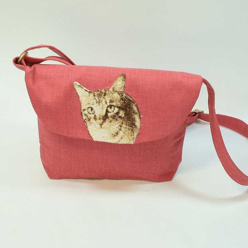 刺绣 25cm磁扣斜背包04--猫 - 侧背包/斜挎包 - 棉．麻 红色