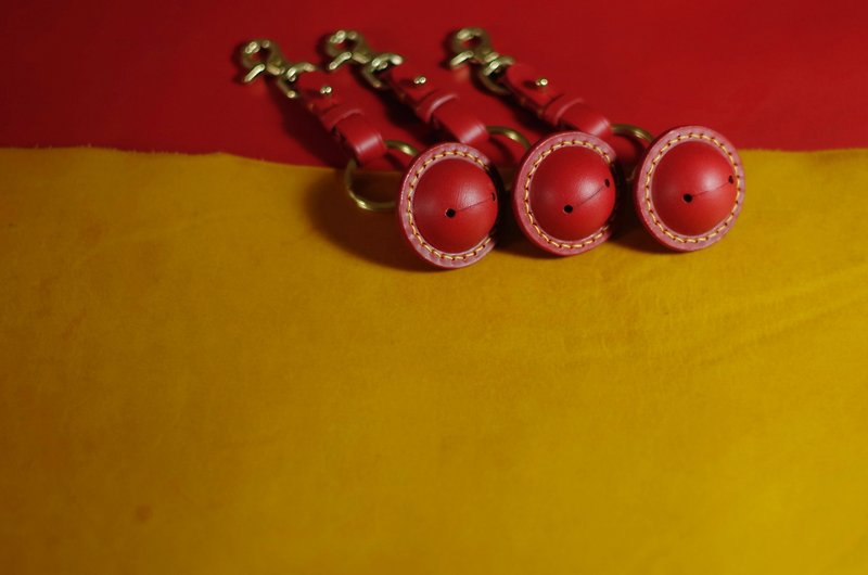 皮革铃铛钥匙链红色Buttero植鞣牛皮搭配黄色手缝麻线可定制 - 钥匙链/钥匙包 - 真皮 红色