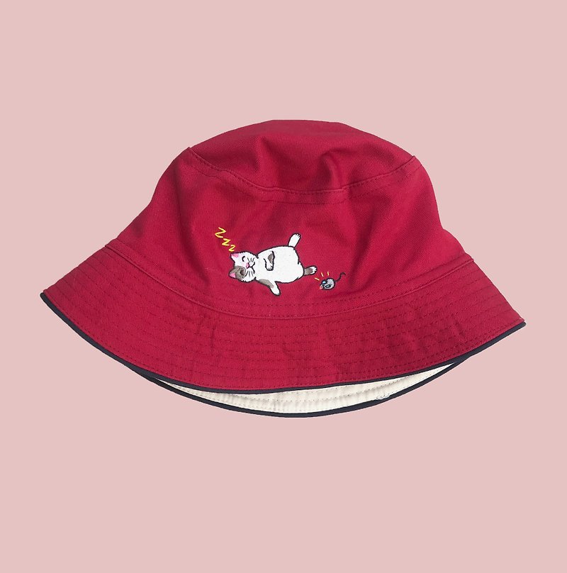 Bucket Hats / A sleeping Cats and Rats - 帽子 - 棉．麻 红色