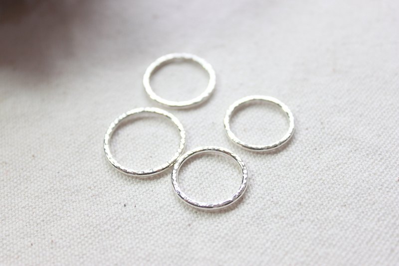 【锻敲细戒】纯银戒指 简约线条戒指 设计师手作商品 - 戒指 - 纯银 银色