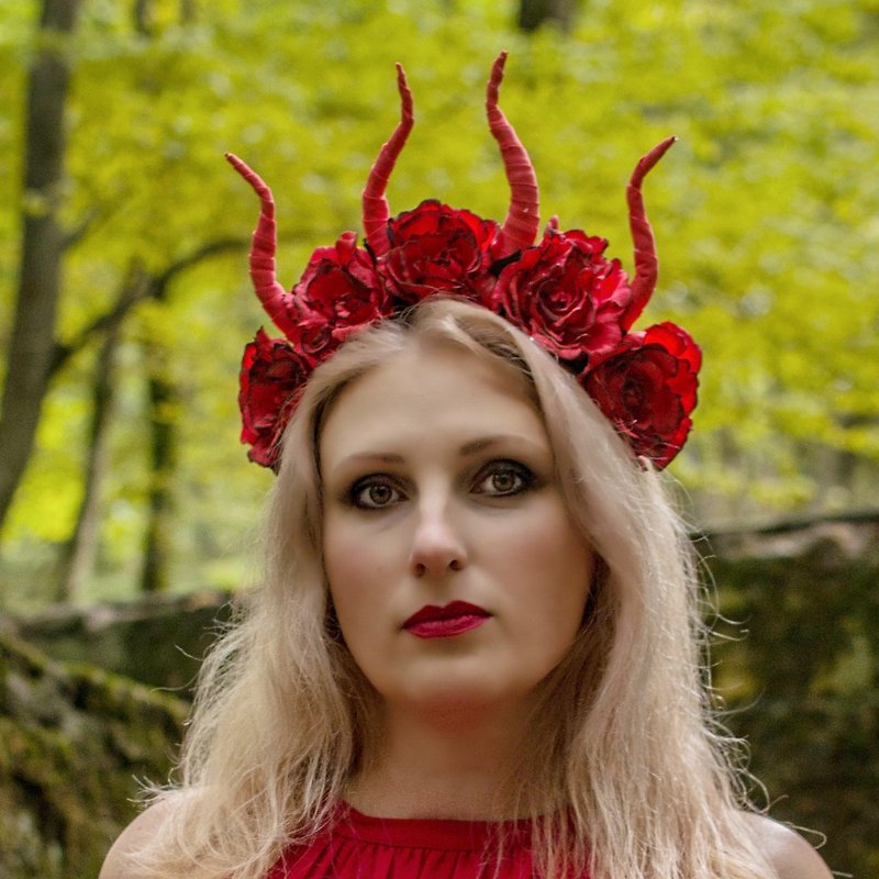 Demon Horns headpiece Flower woman crown Cosplay Festival headdress Devil horns - 发饰 - 其他材质 红色