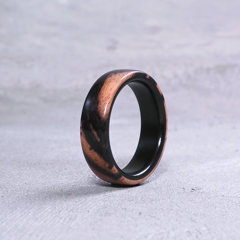 Classic wooden ring Black&White Ebony x Black Ebony - 戒指 - 木头 