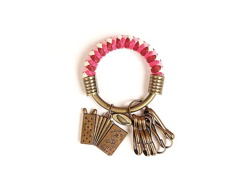 钥匙圈(小)5.3CM 酒红+桃红+粉红+白+手风琴 手工 编织 定制化 - 钥匙链/钥匙包 - 其他金属 粉红色