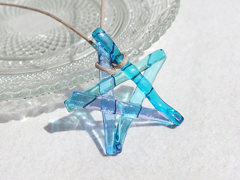 ガラスのお星様(スター【ブルー】)ネックレス 【受注制作】 - 项链 - 玻璃 蓝色
