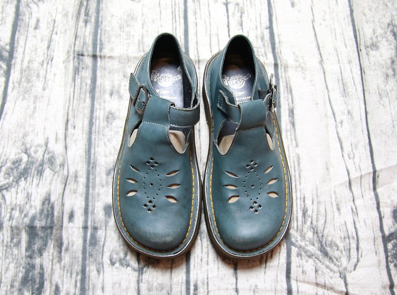 Back to Green:: Dr.Martens  MADE IN ENGLAND vintage shoes - 芭蕾鞋/娃娃鞋 - 真皮 