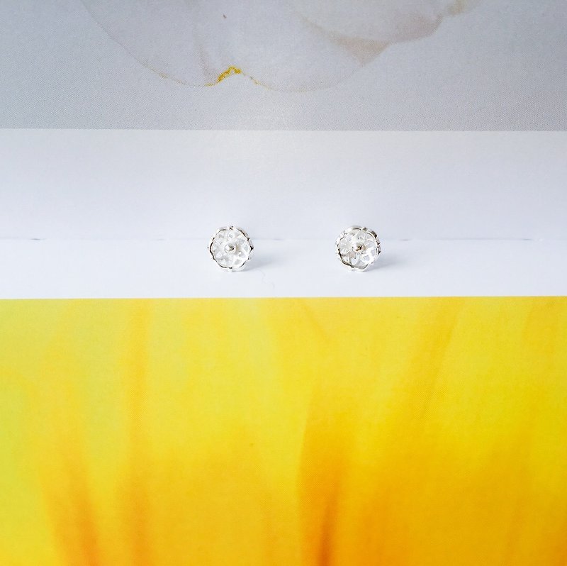925纯银【 花系列 镂空设计 小花耳针 】 - 耳环/耳夹 - 纯银 黄色