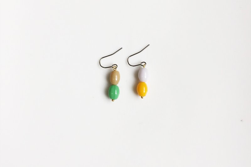 四季豆 玻璃珠造型耳环 - 耳环/耳夹 - 宝石 多色