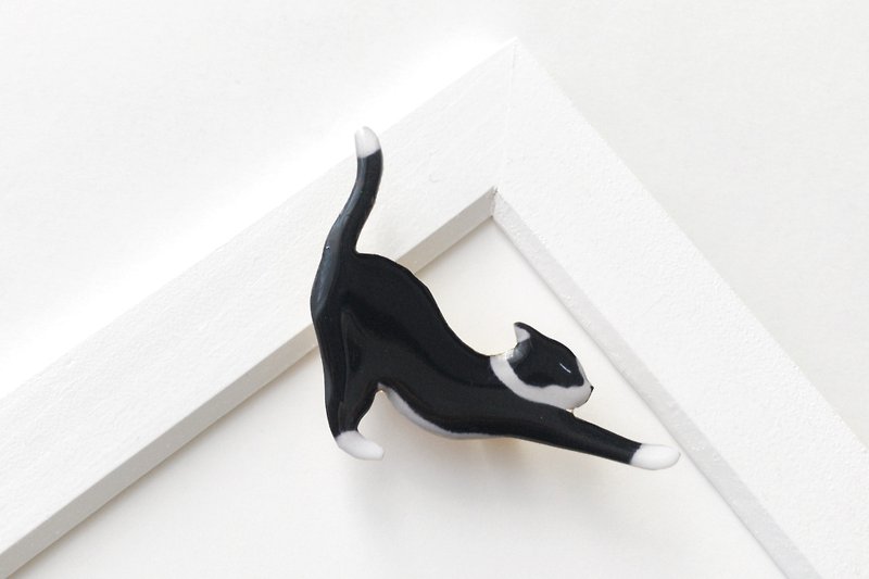 白黒猫のブローチ2 - 胸针 - 树脂 黑色