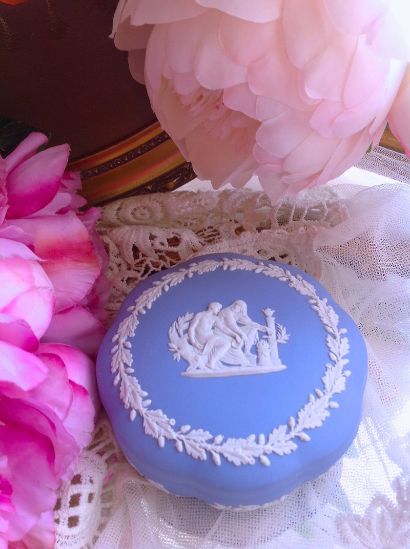 英国骨瓷Wedgwood jasper 蓝色碧玉浮雕希腊神话珠宝盒饰品盒 - 收纳用品 - 瓷 