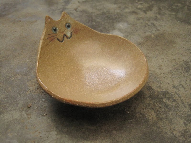DoDo手作 动物造型碗-猫咪浅碗(茶色) - 碗 - 陶 咖啡色
