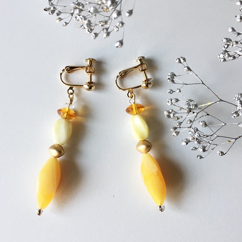 Yellow and color Mix earrings - 耳环/耳夹 - 塑料 黄色