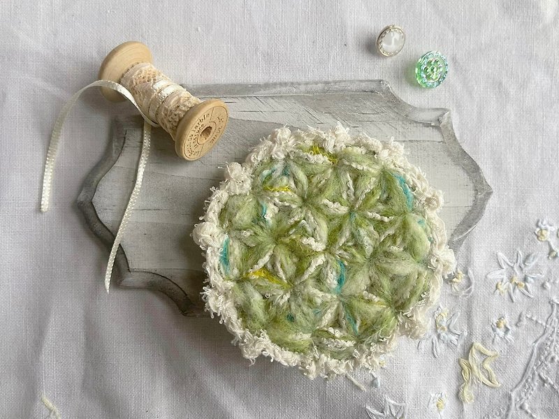 Knitting 生命之花垫 - 绿草如茵 - 杯垫 - 棉．麻 绿色