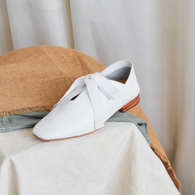 White - IRIS Soft Loafers - 女款皮鞋 - 真皮 白色