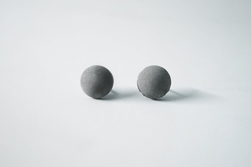 经典款系列- 12mm圆水泥耳针 - 耳环/耳夹 - 水泥 灰色