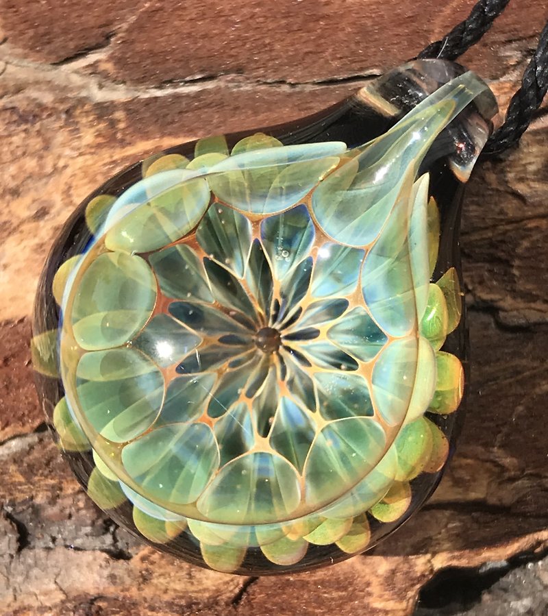 boroccus 3D geometric pattern borosilicate glass drop-shaped pendant - 项链 - 玻璃 蓝色