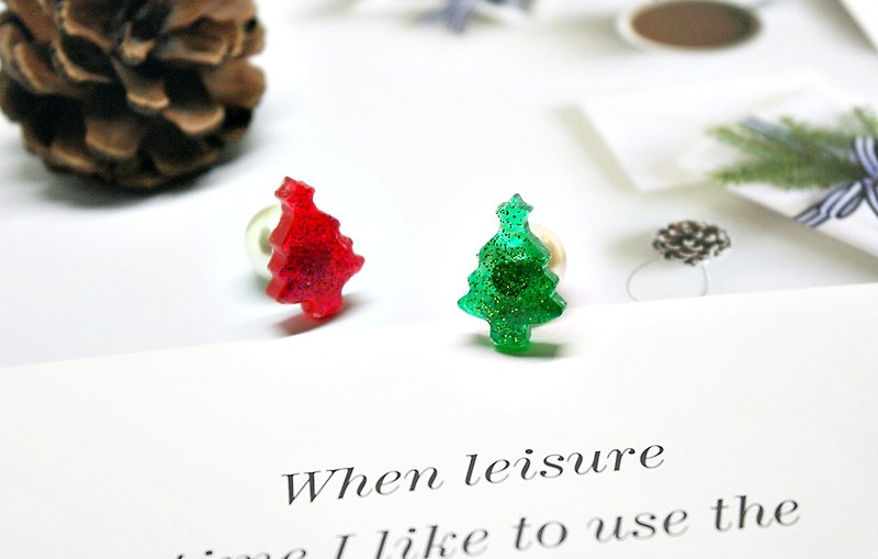 树脂X珍珠后扣针式耳环 <圣诞树> #圣诞节 #交换礼物 - 耳环/耳夹 - 树脂 红色