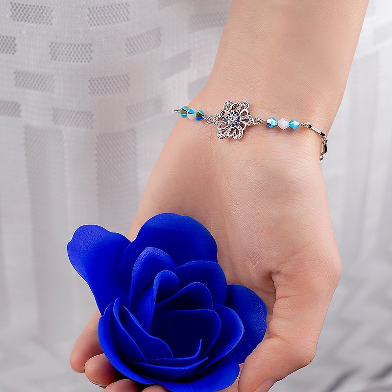 【玫瑰园】花朵土耳其蓝水晶纯银伸缩手链 纯银抗敏 女友礼物