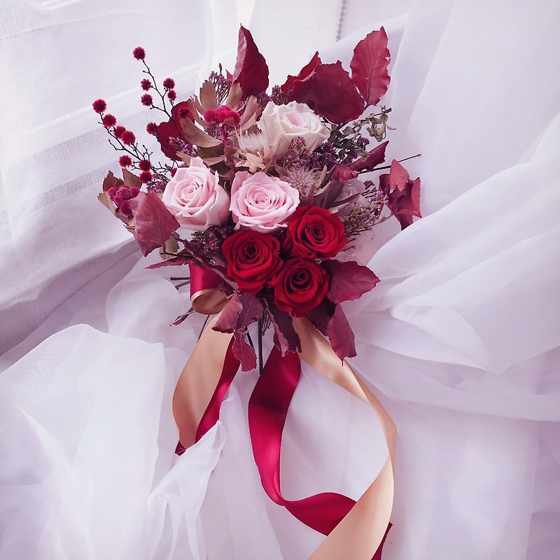 新娘捧花 / 情人节永生干燥花束 /厄瓜多尔尔尔玫瑰 / 婚纱花束 / Bouquet - 植栽/盆栽 - 植物．花 红色