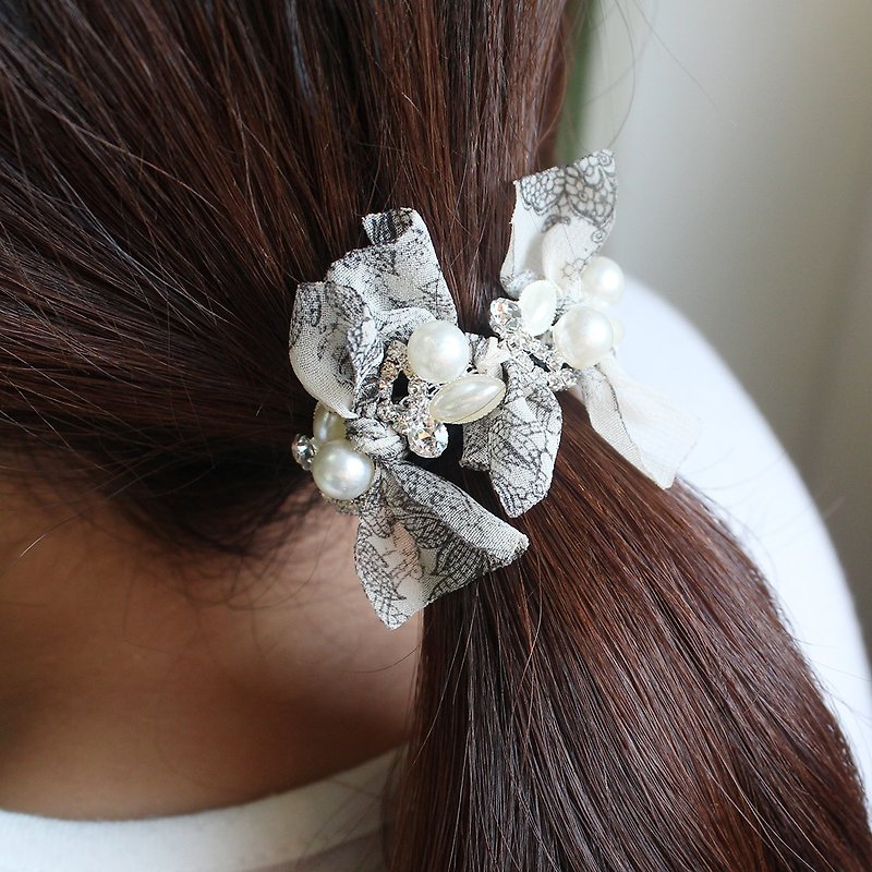 Oriental style ponytail holder - 发饰 - 聚酯纤维 灰色
