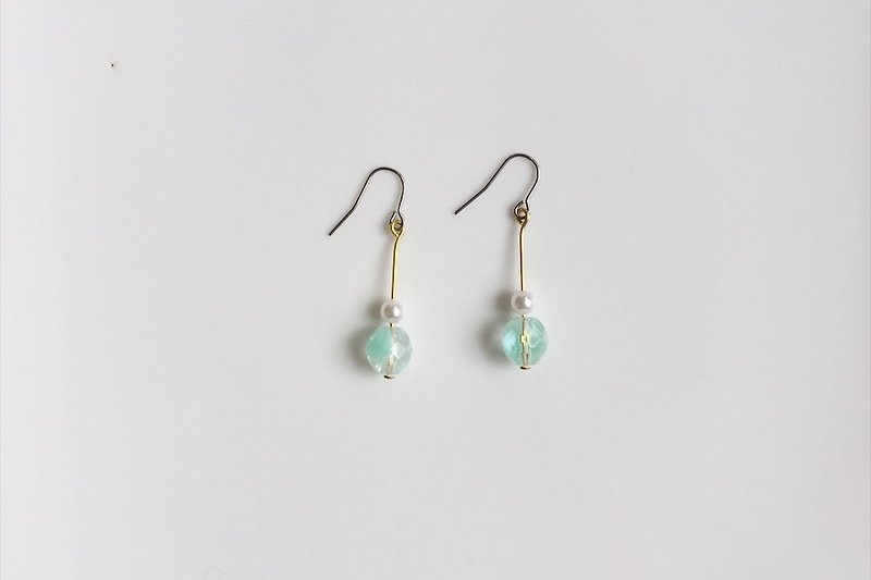 小清新 珍珠黄铜造型耳环 - 耳环/耳夹 - 宝石 绿色