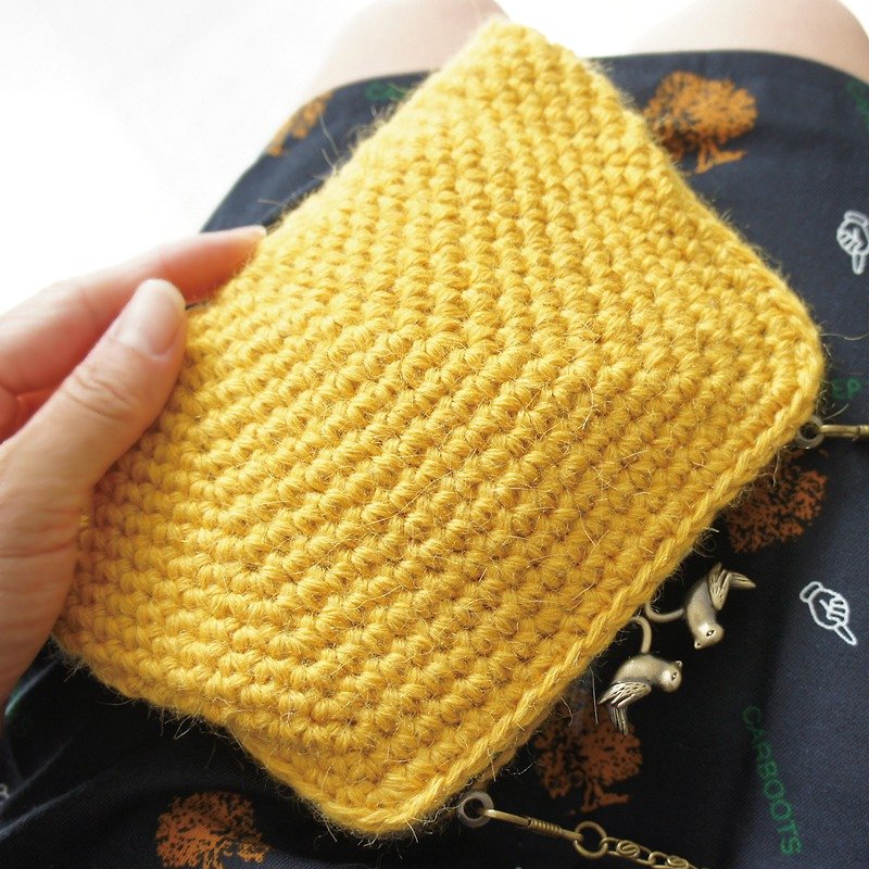 Ba-ba handmade☆ crochet petit-bag (No.C837) - 侧背包/斜挎包 - 其他材质 咖啡色